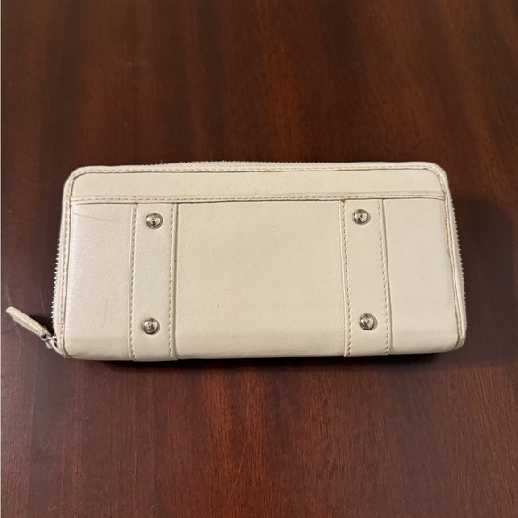 COACH Zoe Double Buckle Zip Around Wallet - Picture 2 of 6